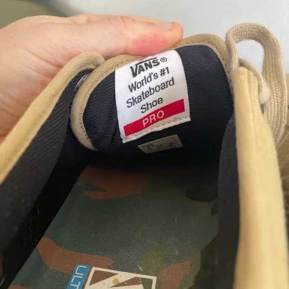 Vans Off The Wall Mens Size 8.5 Skateboarding Shoe beige Canvas Lace Up - Picture 7 of 7